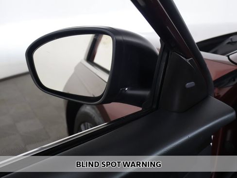 Used 2024 Nissan Altima 2.5 SV AWD/4WD image 3
