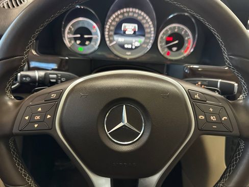 Used 2015 Mercedes-Benz GLK 350 4MATIC image 23