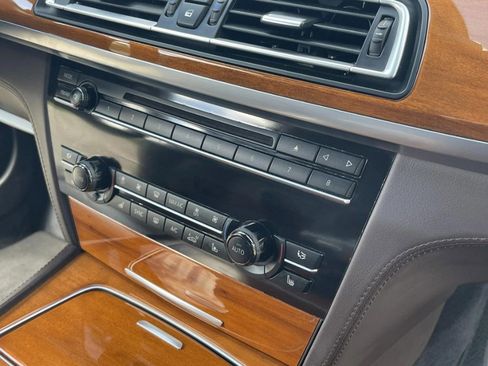 Used 2014 BMW 760Li image 31