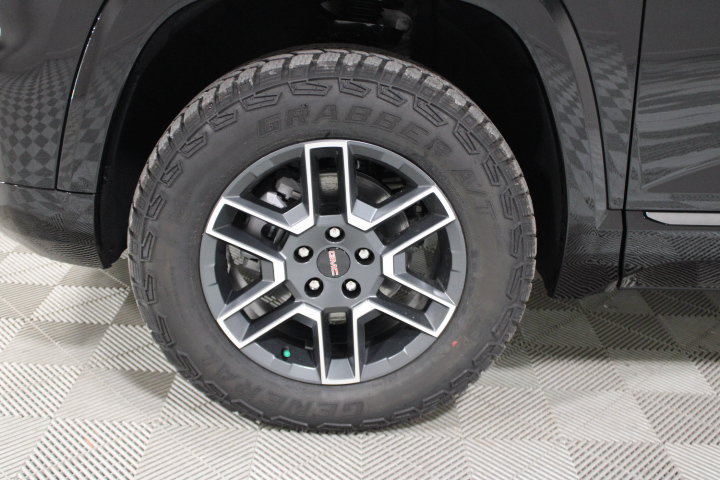 New 2027 GMC Terrain AT4 w/ Convenience Package III AWD/4WD image 39
