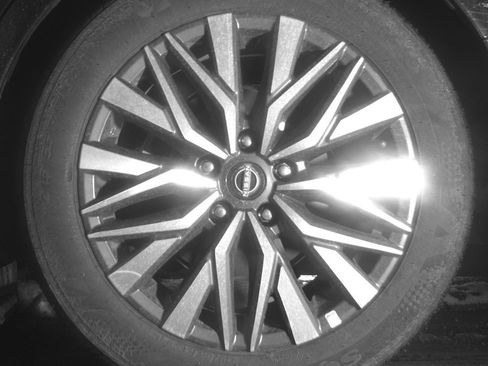 Used 2025 Nissan Altima 2.5 SV image 14