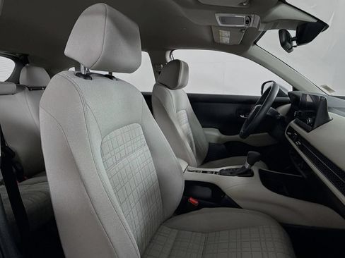 Certified 2024 Honda HR-V LX image 36