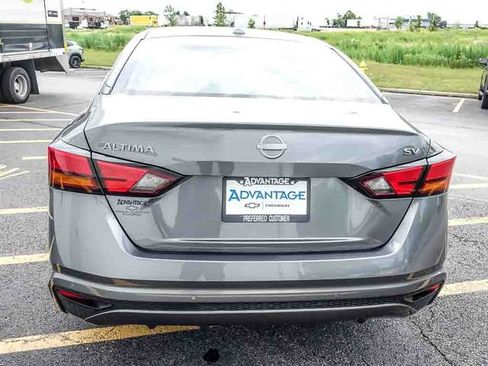 Used 2024 Nissan Altima 2.5 SV FWD image 7