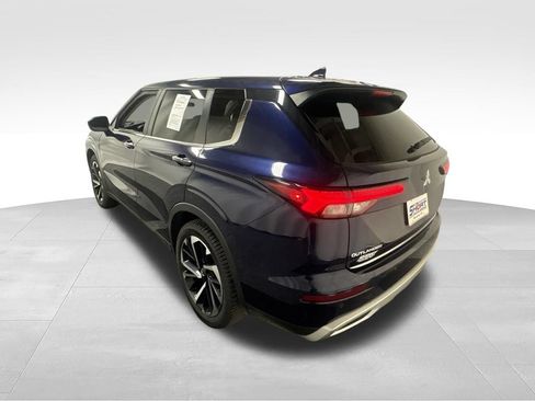 Used 2022 Mitsubishi Outlander SE AWD/4WD image 9