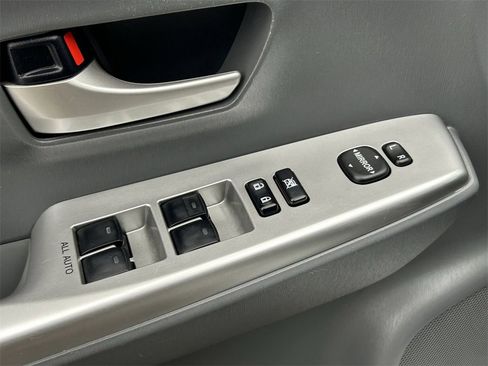 Used 2012 Toyota Prius V Three image 23