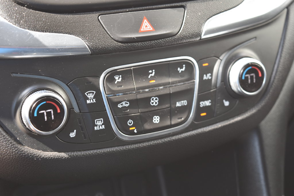 Used 2019 Chevrolet Equinox LT AWD/4WD image 17