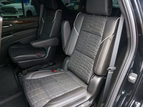 Certified 2024 Cadillac Escalade Sport Platinum image 26