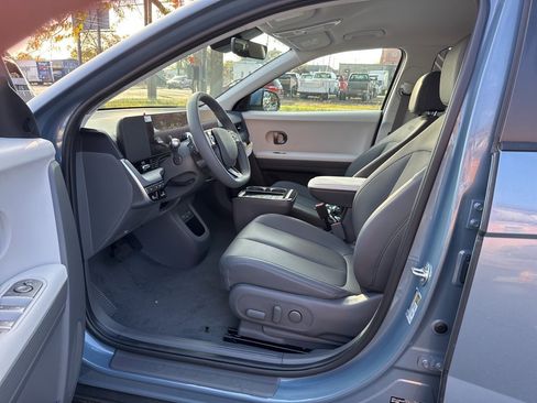New 2025 Hyundai Ioniq 5 SEL image 12