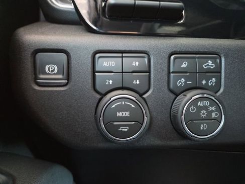 New 2026 Chevrolet Silverado 2500 LTZ w/ LTZ Convenience Package image 13