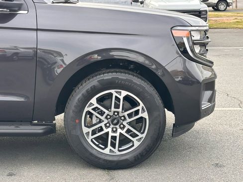 New 2026 Ford Expedition Active image 43