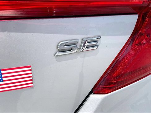 Used 2012 Toyota Camry SE FWD image 23