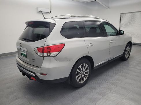 Used 2015 Nissan Pathfinder SL w/ SL Premium Package AWD/4WD image 10