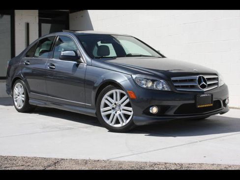 Used 2009 Mercedes-Benz C 300 4MATIC Sedan image 1