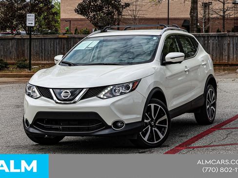 Used 2018 Nissan Rogue Sport SL image 1