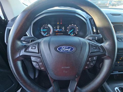 Used 2018 Ford Edge SE FWD image 13