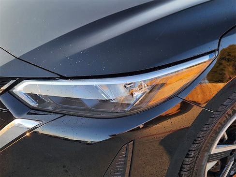 Used 2024 Nissan Sentra SV w/ All-Weather Package image 8