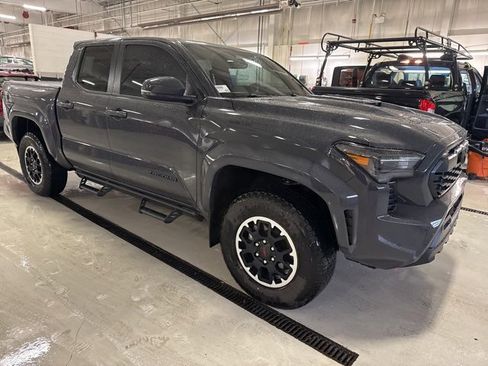 Used 2024 Toyota Tacoma SR5 image 11