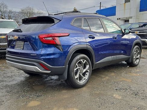 Used 2024 Chevrolet Trax LT image 7