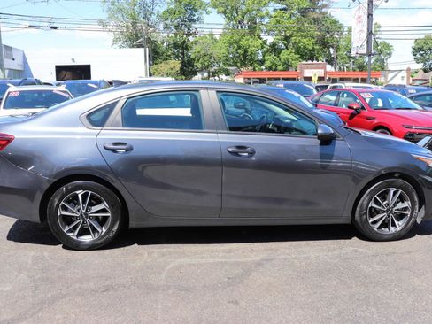 Used 2023 Kia Forte LXS FWD image 6