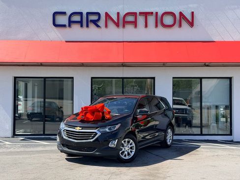 Used 2019 Chevrolet Equinox LT FWD image 2