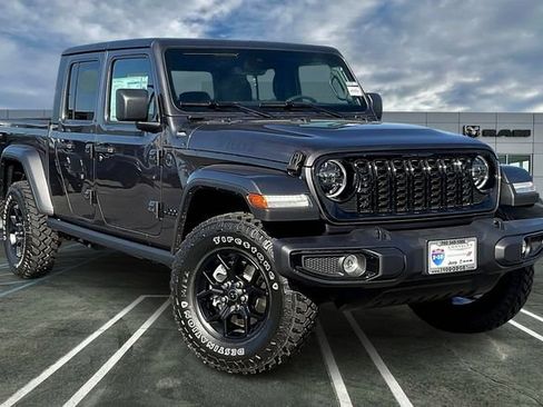 New 2025 Jeep Gladiator Willys image 14