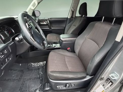 Used 2019 Toyota 4Runner TRD Off-Road AWD/4WD image 18