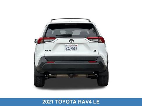 Used 2021 Toyota RAV4 LE w/ Carpet Mat Package (TMS) AWD/4WD image 6
