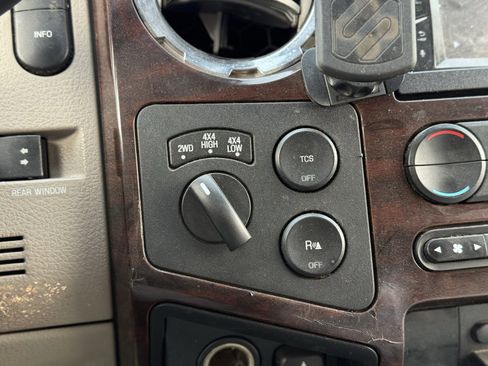 Used 2008 Ford F250 Lariat image 19