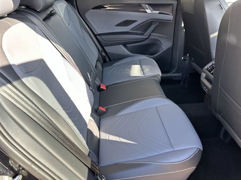 New 2026 Volkswagen Tiguan SE R-Line AWD/4WD image 9