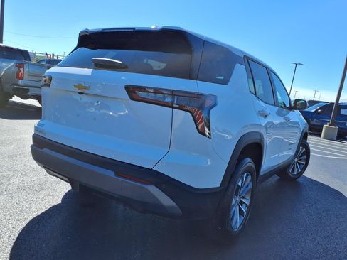Used 2026 Chevrolet Equinox LT FWD image 27