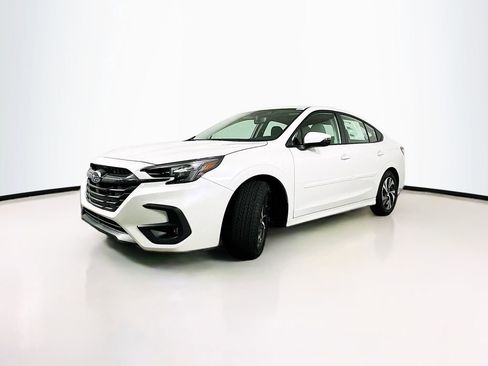 Used 2025 Subaru Legacy Premium w/ Popular Package #1 AWD/4WD image 2