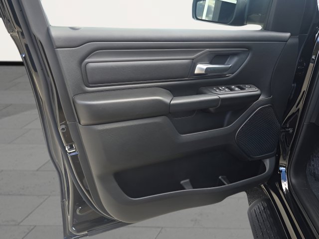 New 2026 RAM 1500 Express AWD/4WD image 10