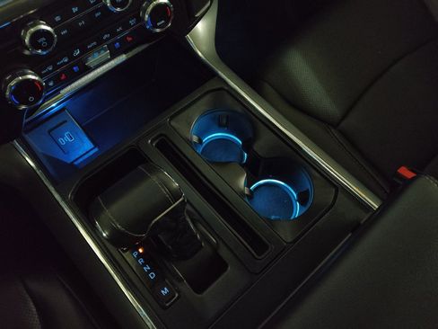 Used 2021 Ford F150 Lariat w/ Equipment Group 502A High image 26