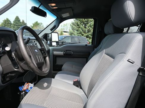 Used 2015 Ford F250 XLT w/ XLT Premium Package image 15
