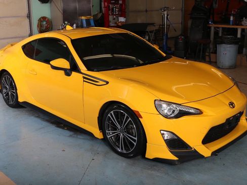 Used 2015 Scion FR-S Release Series 1.0 image 6