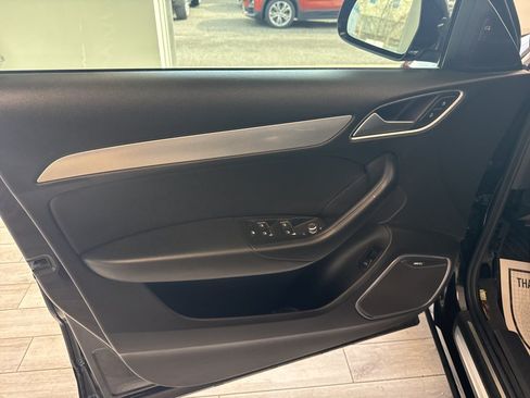Used 2017 Audi Q3 2.0T Prestige w/ Prestige Package AWD/4WD image 13