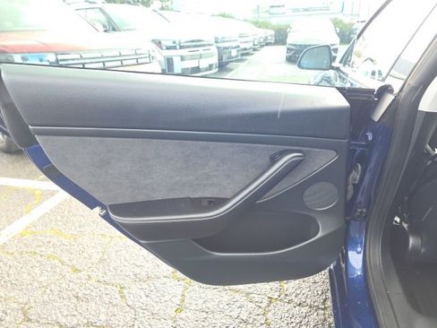 Used 2023 Tesla Model 3 Standard Range image 20