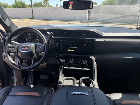 Used 2024 GMC Sierra 2500 AT4 w/ AT4 Preferred Package AWD/4WD image 22