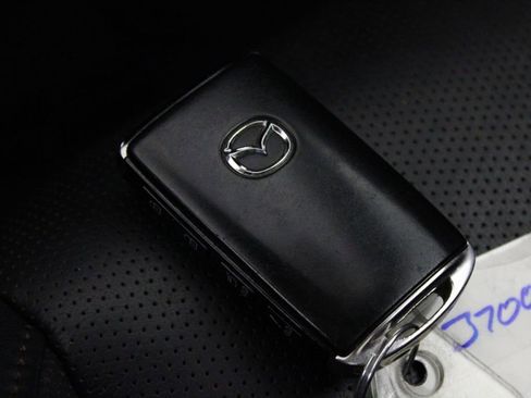 Used 2022 MAZDA CX-30 AWD 2.5 S w/ Premium Package image 30