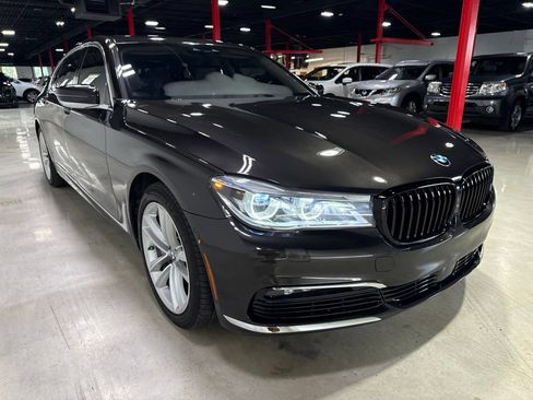 Used 2016 BMW 750i xDrive AWD/4WD image 8