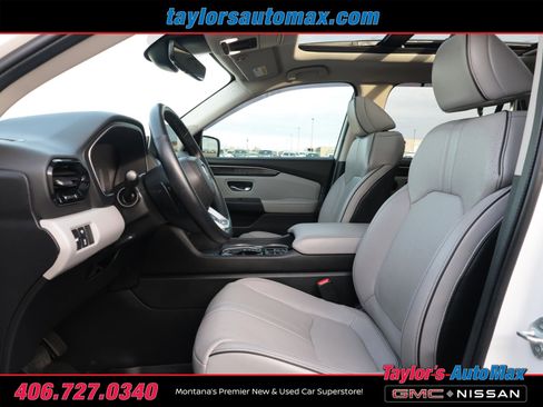 Used 2025 Honda Pilot Elite image 6