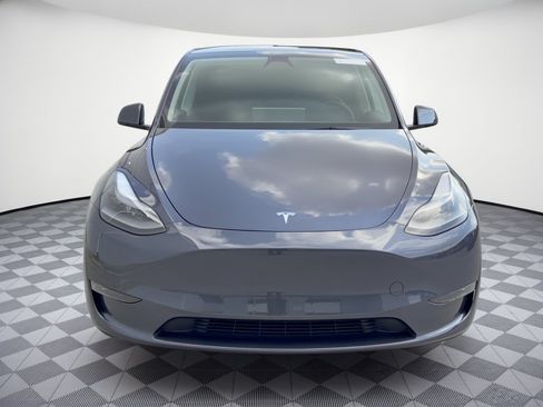 Used 2023 Tesla Model Y Long Range AWD/4WD image 6