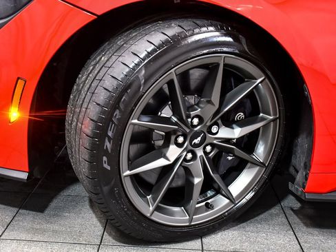 Used 2025 Ford Mustang Dark Horse RWD image 7