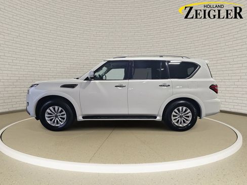 Used 2023 Nissan Armada SV w/ Cargo Package AWD/4WD image 8