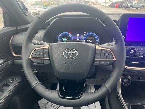Certified 2025 Toyota Grand Highlander MAX Platinum image 14