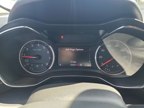 Used 2023 Chevrolet TrailBlazer ACTIV w/ Sun and Liftgate Package AWD/4WD image 17