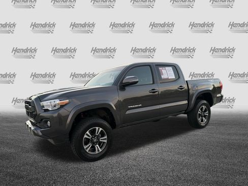 Used 2019 Toyota Tacoma TRD Sport w/ Technology Package RWD image 5