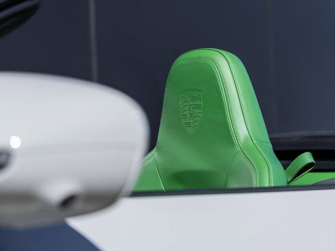 Certified 2022 Porsche 911 Turbo S w/ 911 Turbo Sportdesign Package image 18