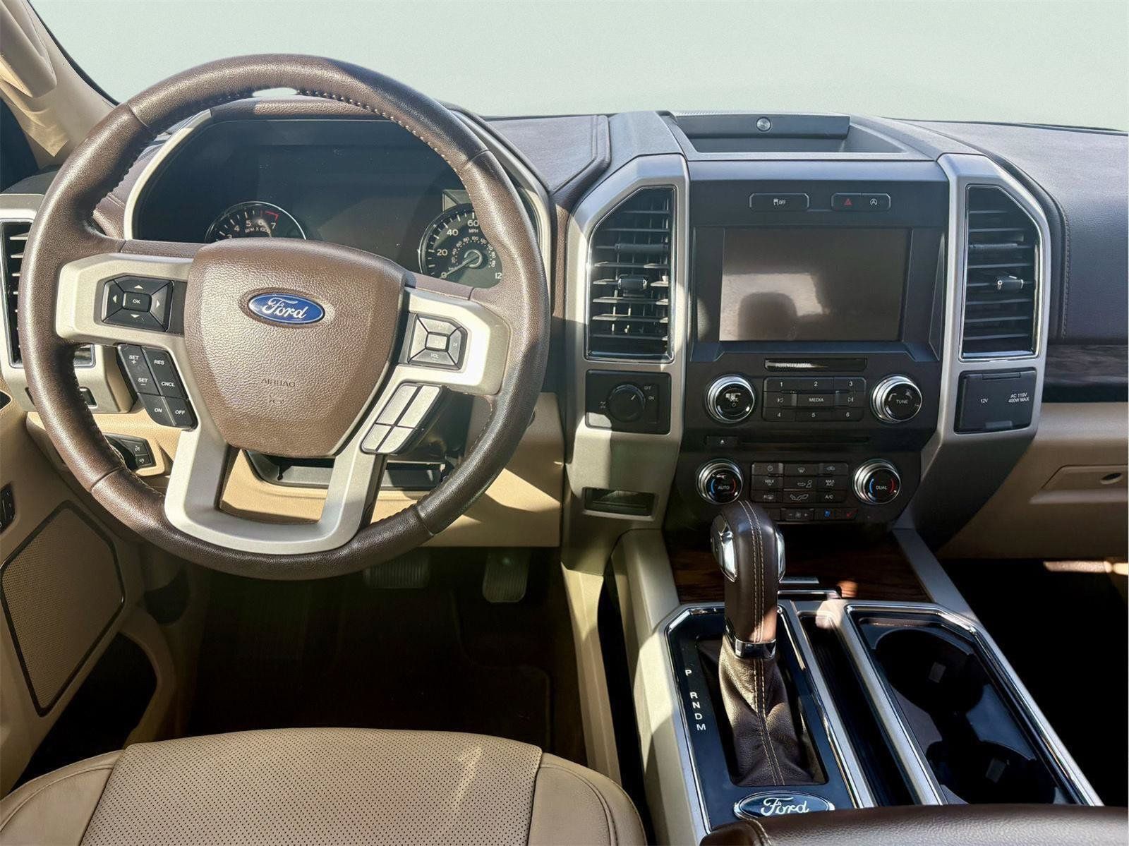 Used 2018 Ford F150 Lariat w/ Equipment Group 502A Luxury RWD image 12