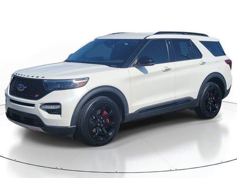 Used 2020 Ford Explorer ST w/ ST Street Pack AWD/4WD image 2